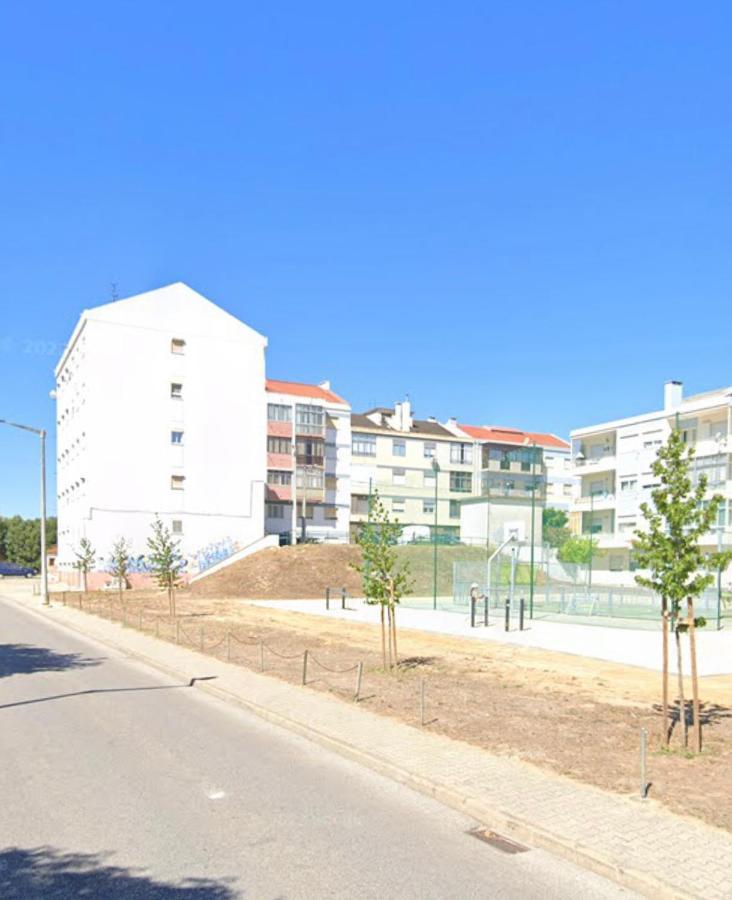 Apartamento Remodelado No Seixal Сейшал Экстерьер фото