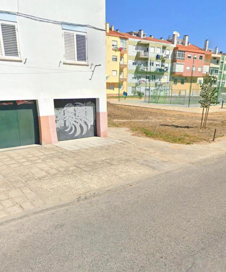 Apartamento Remodelado No Seixal Сейшал Экстерьер фото
